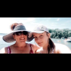 Meet your Posher, Kaitlyn